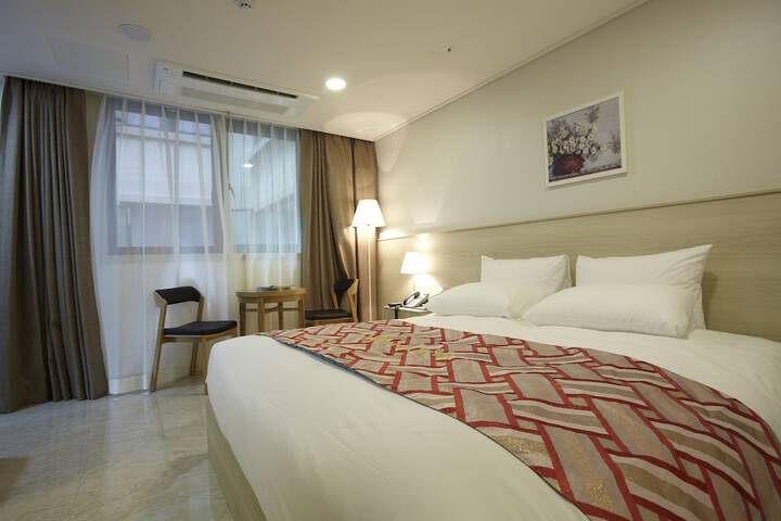 Room 36 of 78