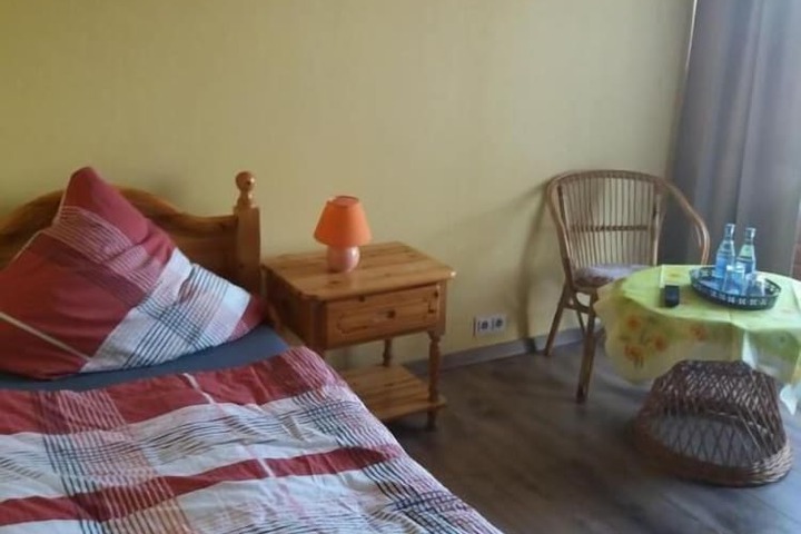 Room 8 of 20