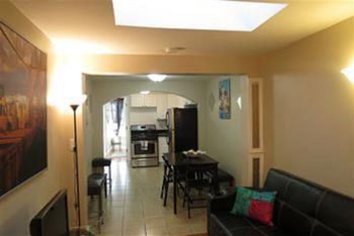 CENTRAL PARK NORTH SUITE 4