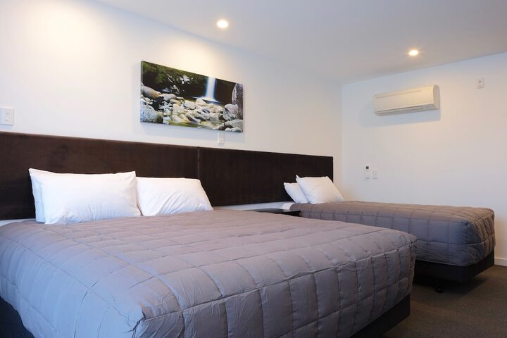 Room 8 of 47
