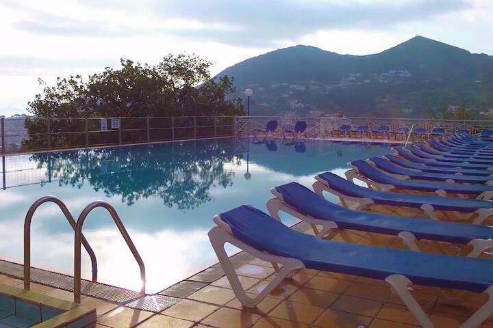 Hotel Pool