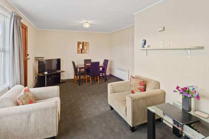Room 21 of 43