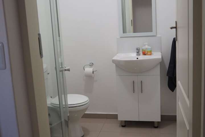Room 60 of 79