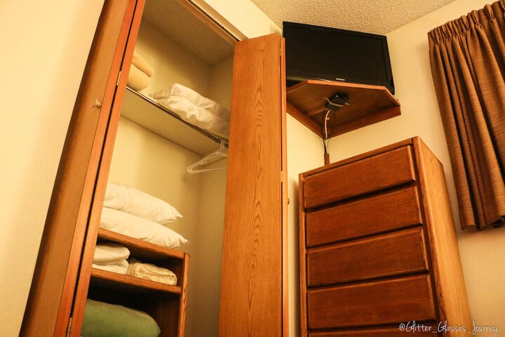 Room 2 of 91