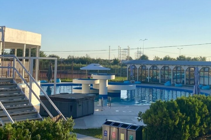Pool 7 of 13