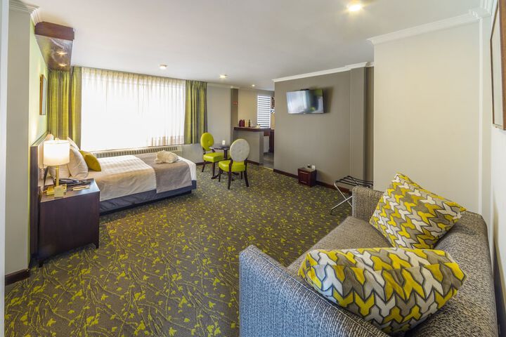 Room 15 of 60