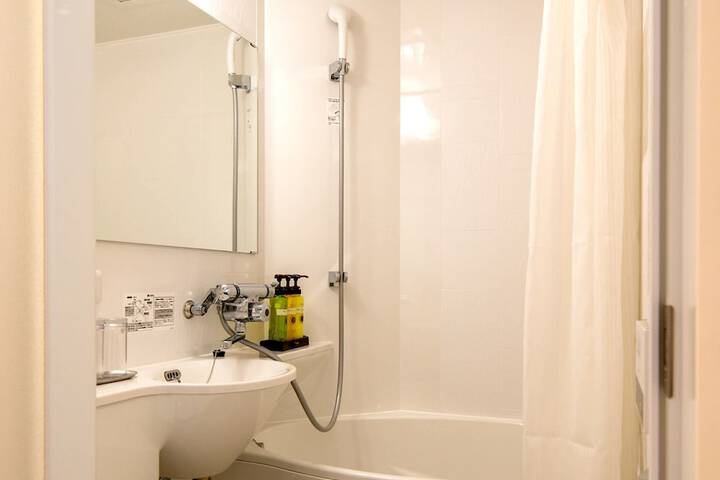 Room 12 of 41