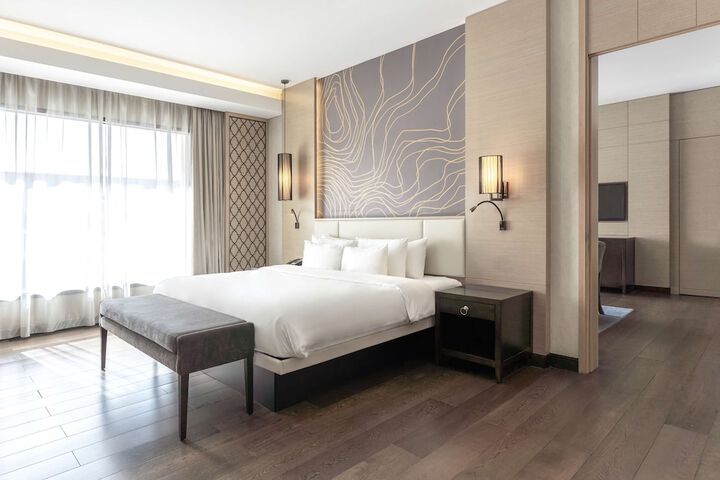 Room 34 of 189