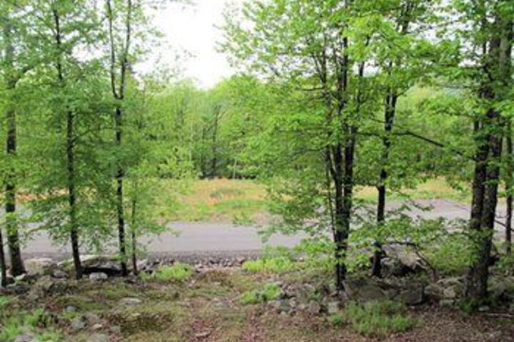Image of 162 LW Amazing 3 Bedroom 2 Bath at Big Boulder Lake and Ski Area by RedAwning