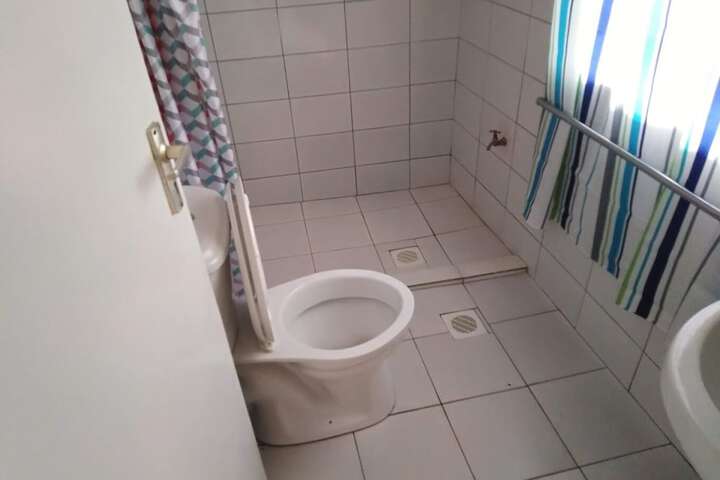 Room 25 of 44