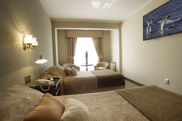 Room 6 of 49