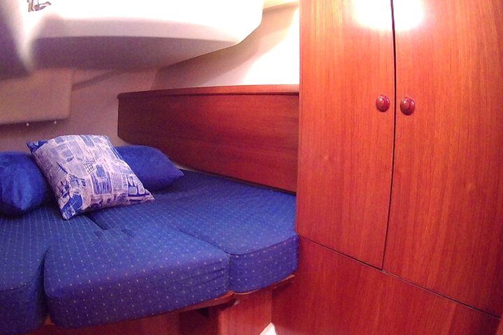 Room 5 of 33