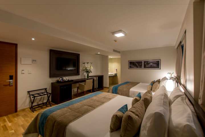Room 9 of 47