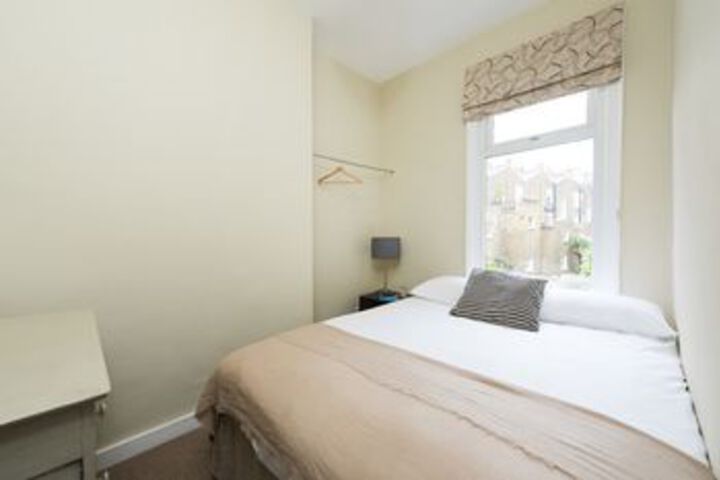 Room 12 of 24