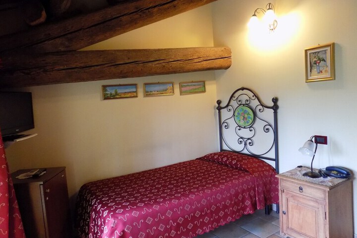 Room 18 of 32
