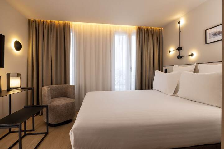 Room 21 of 57