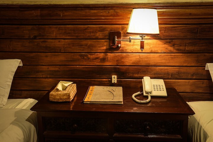 Room 6 of 30