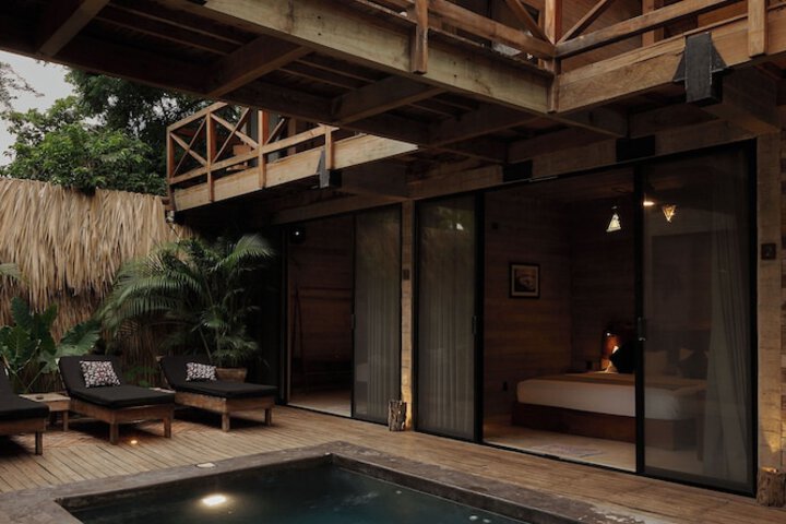 Pool 62 of 80