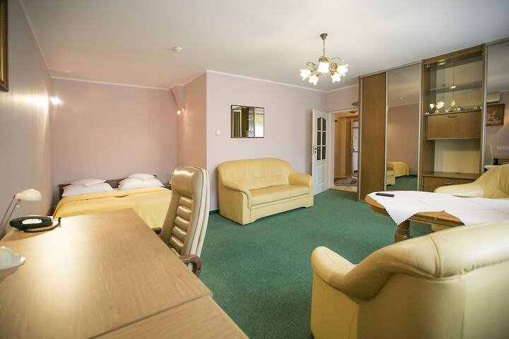 Room 31 of 73