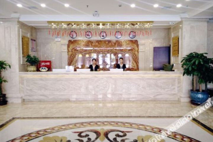 Hotel Interior 4 of 11