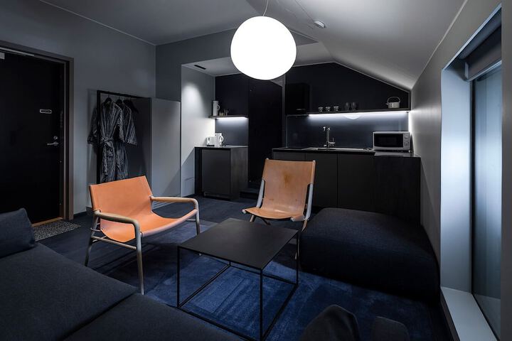 Room 86 of 122