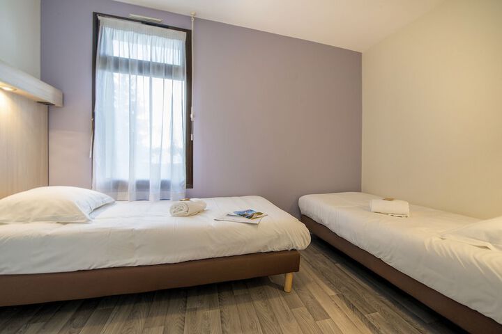 Room 8 of 41