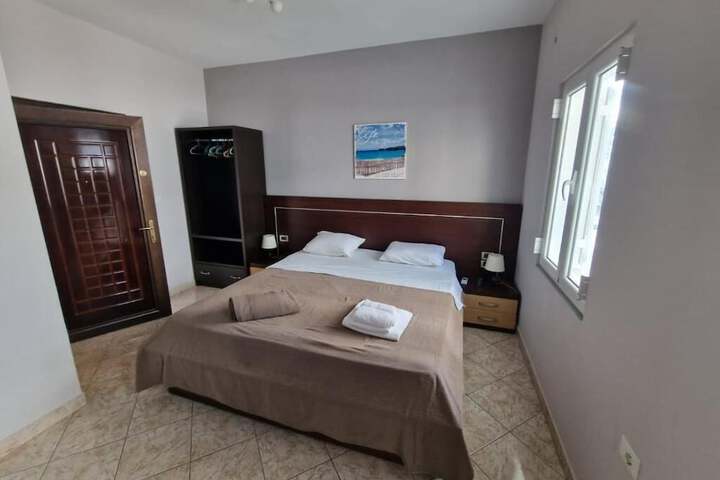 Room 14 of 88