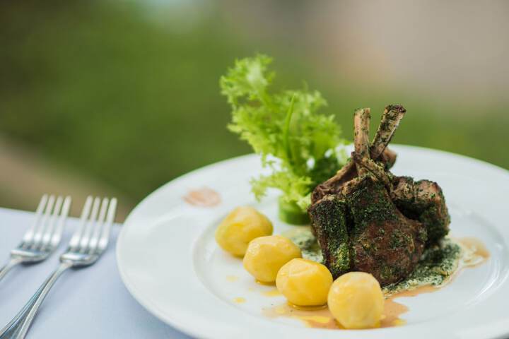 Dining 116 of 169
