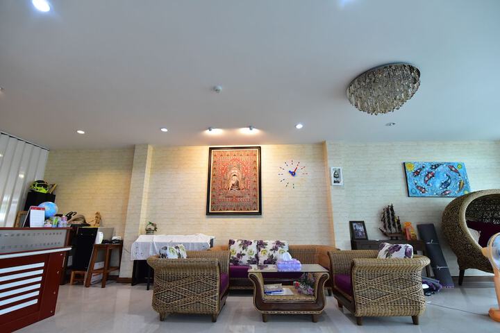 Hotel Interior 4 of 34