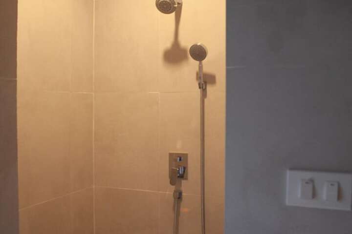 Room 19 of 117