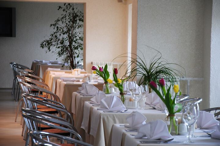 Dining 44 of 64