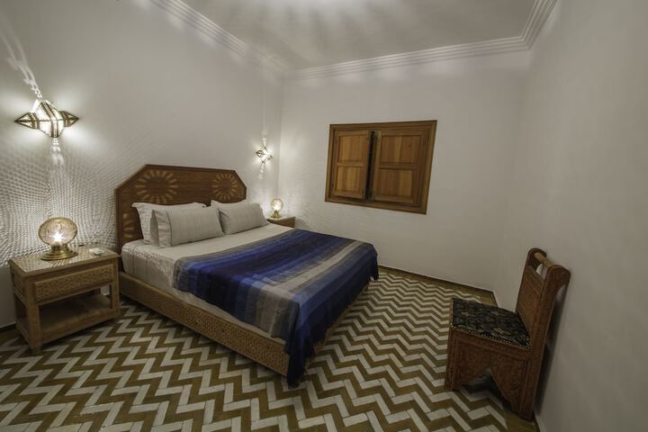 Room 15 of 98