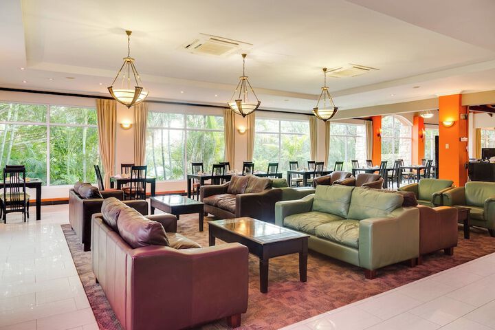 Dining Photos