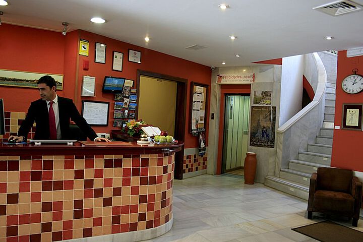 Concierge desk