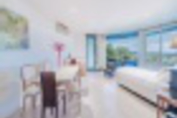 Room 387 of 540
