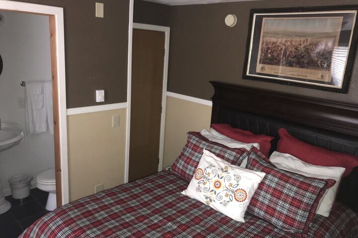 Room 8 of 35