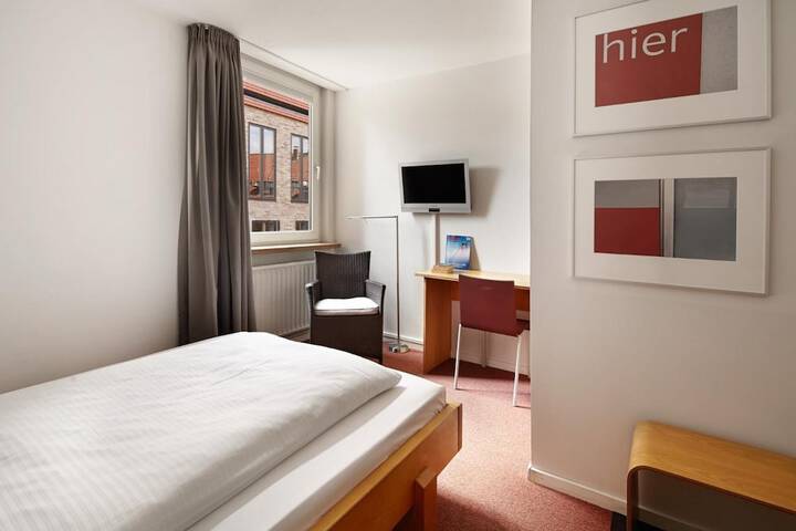 Room 14 of 47