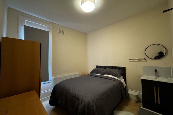 Room 7 of 31