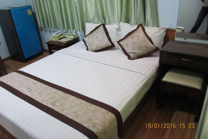 Room 14 of 34