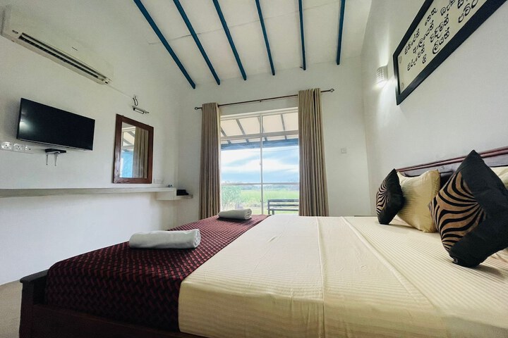 Room 10 of 50