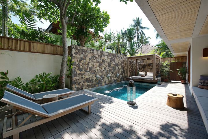 Pool 54 of 72