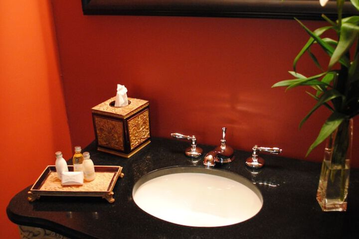 Bathroom sink