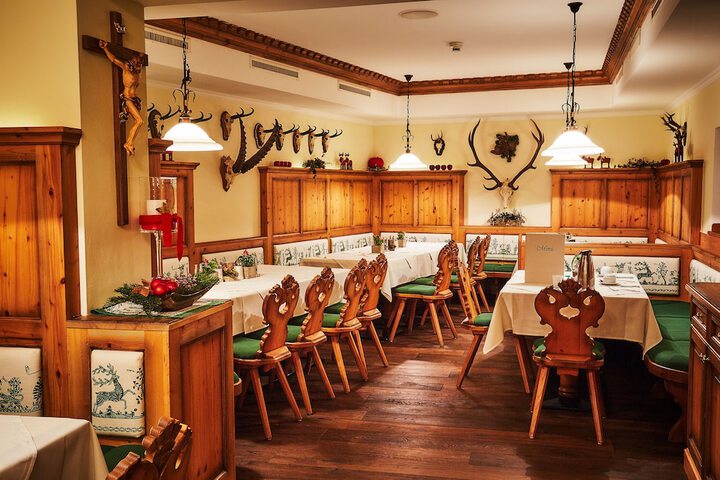 Dining 47 of 66