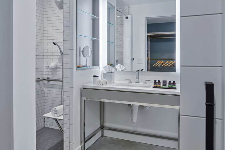 Bathroom shower