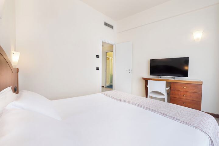 Room 29 of 59