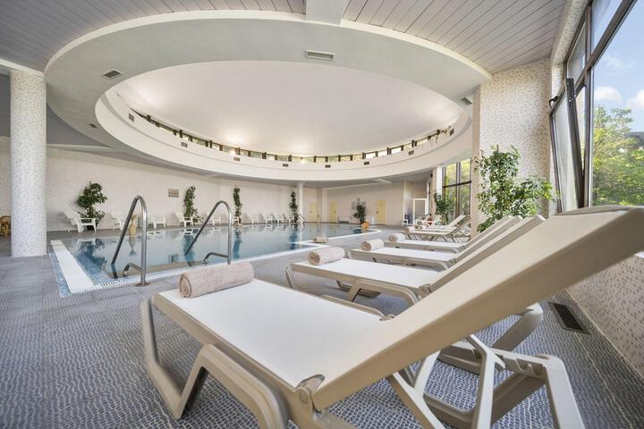 Pool 12 of 133
