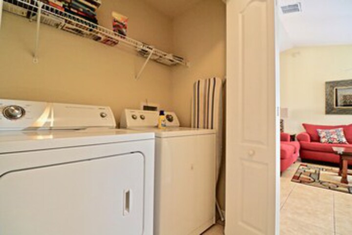 Laundry 9 of 25