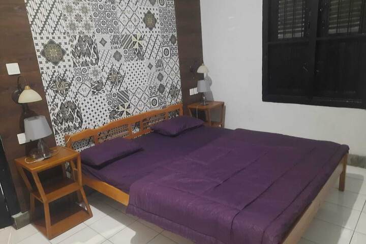 Room 9 of 14