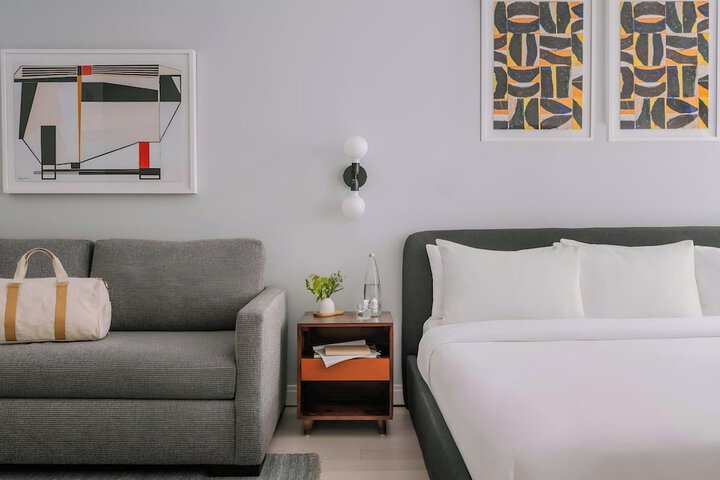Room 45 of 104
