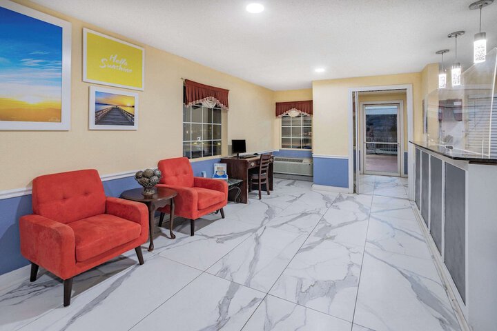 Hotel Interior 4 of 58